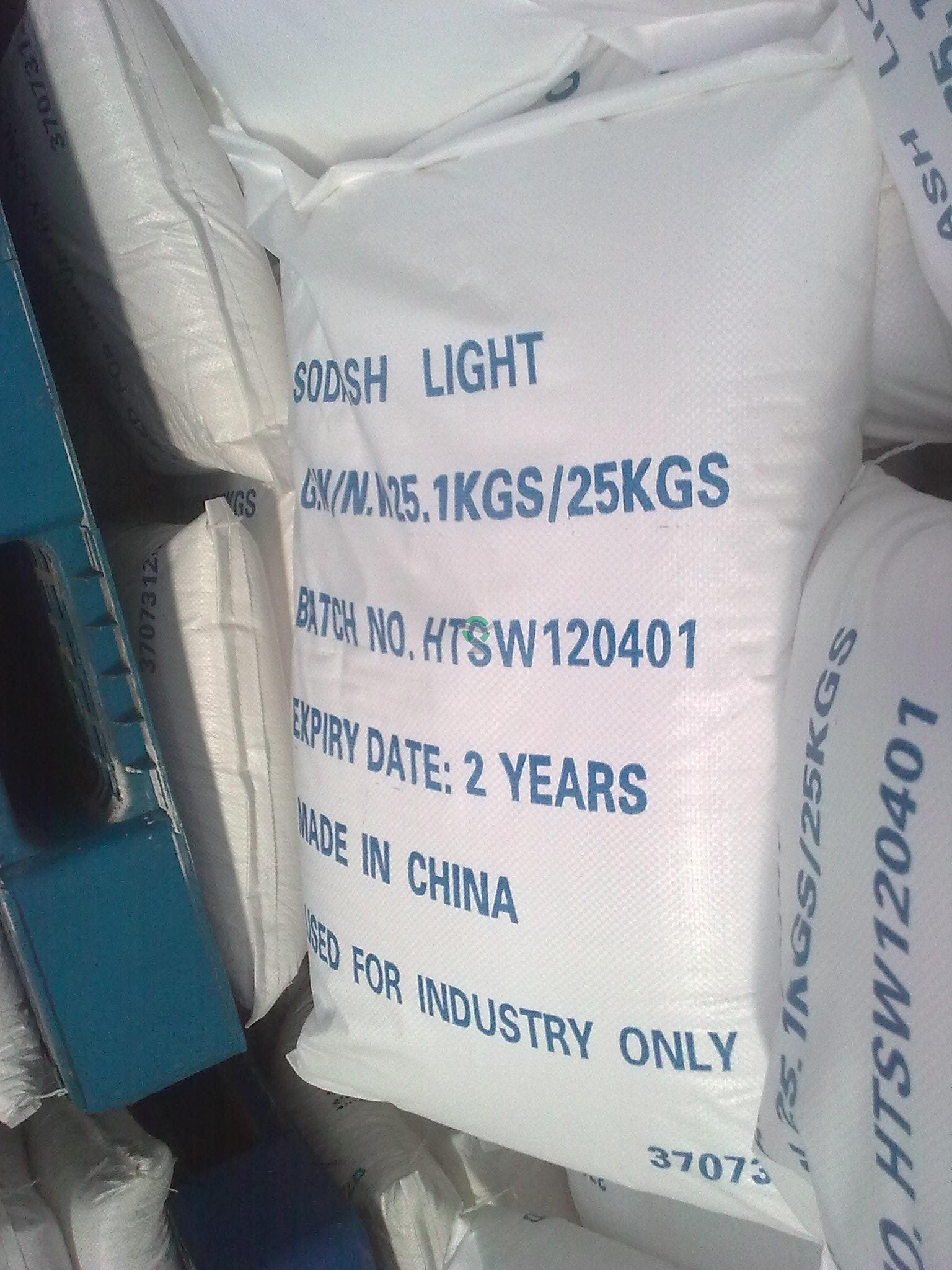 Sodium Carbonate, hot sales chemicals 99.2%min soda ash light and soda ash dense